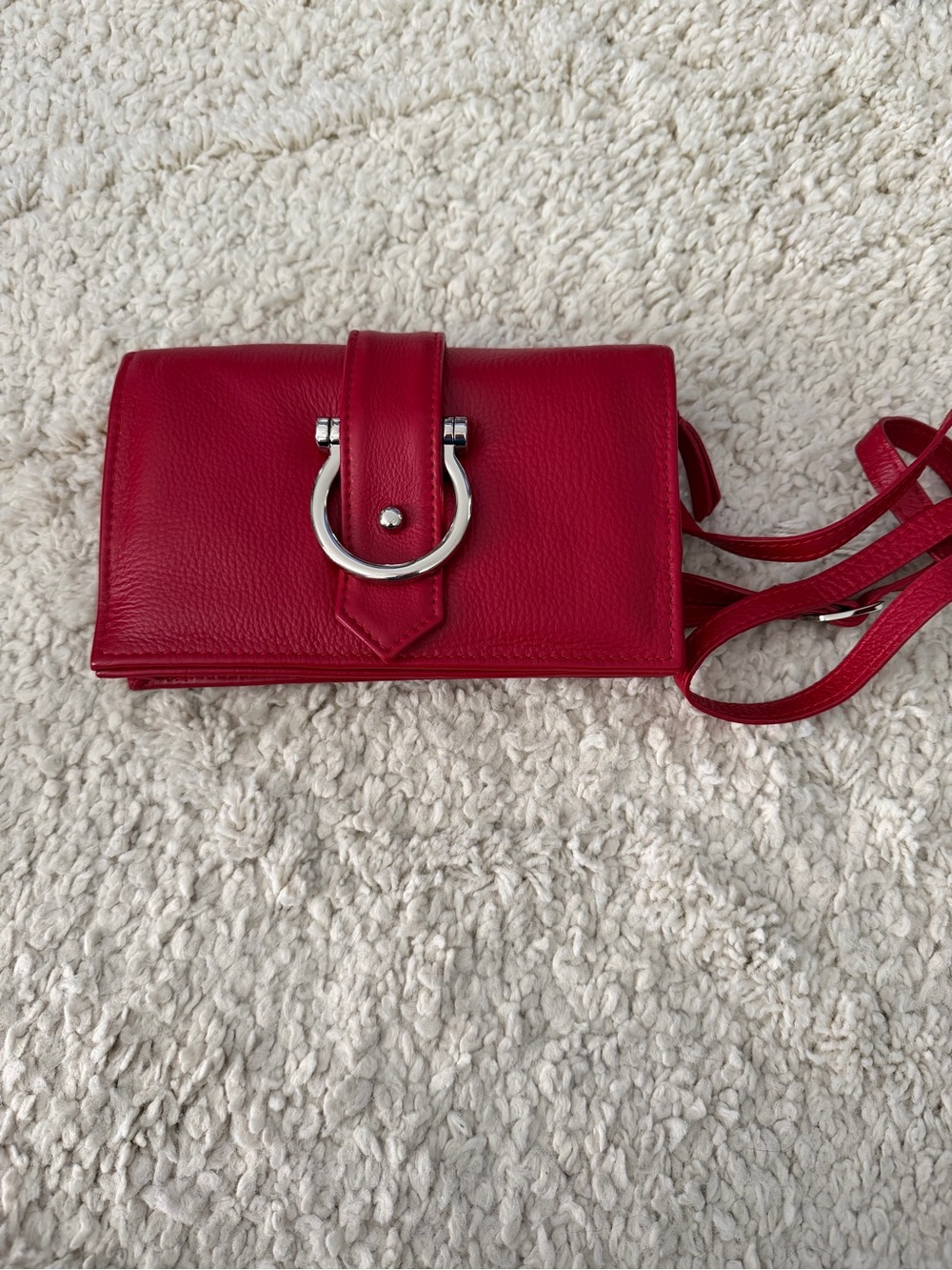 Saphan Stanley Crossbody in the rare color lipstick